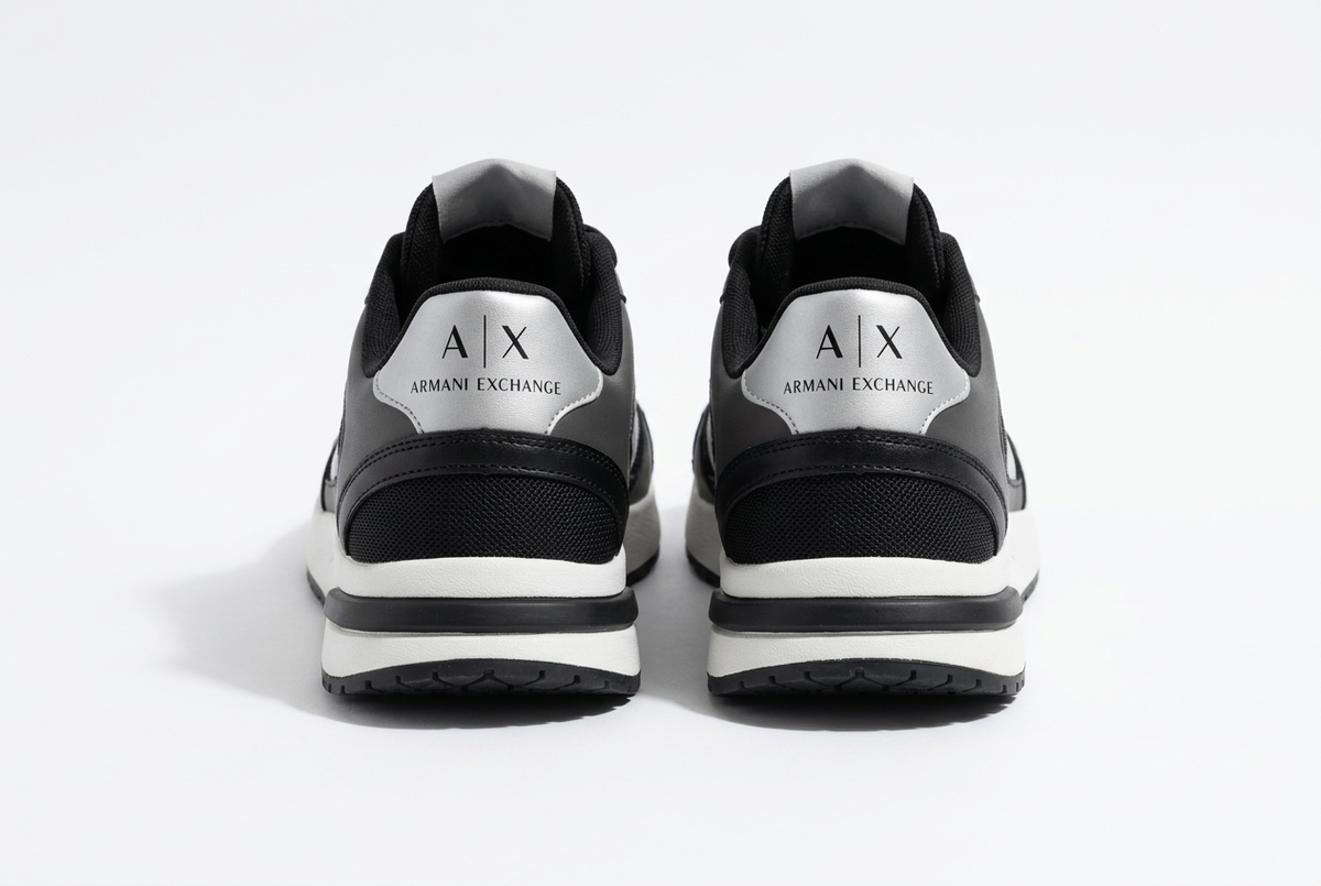 Zapatillas Armani Exchange negras con plateado