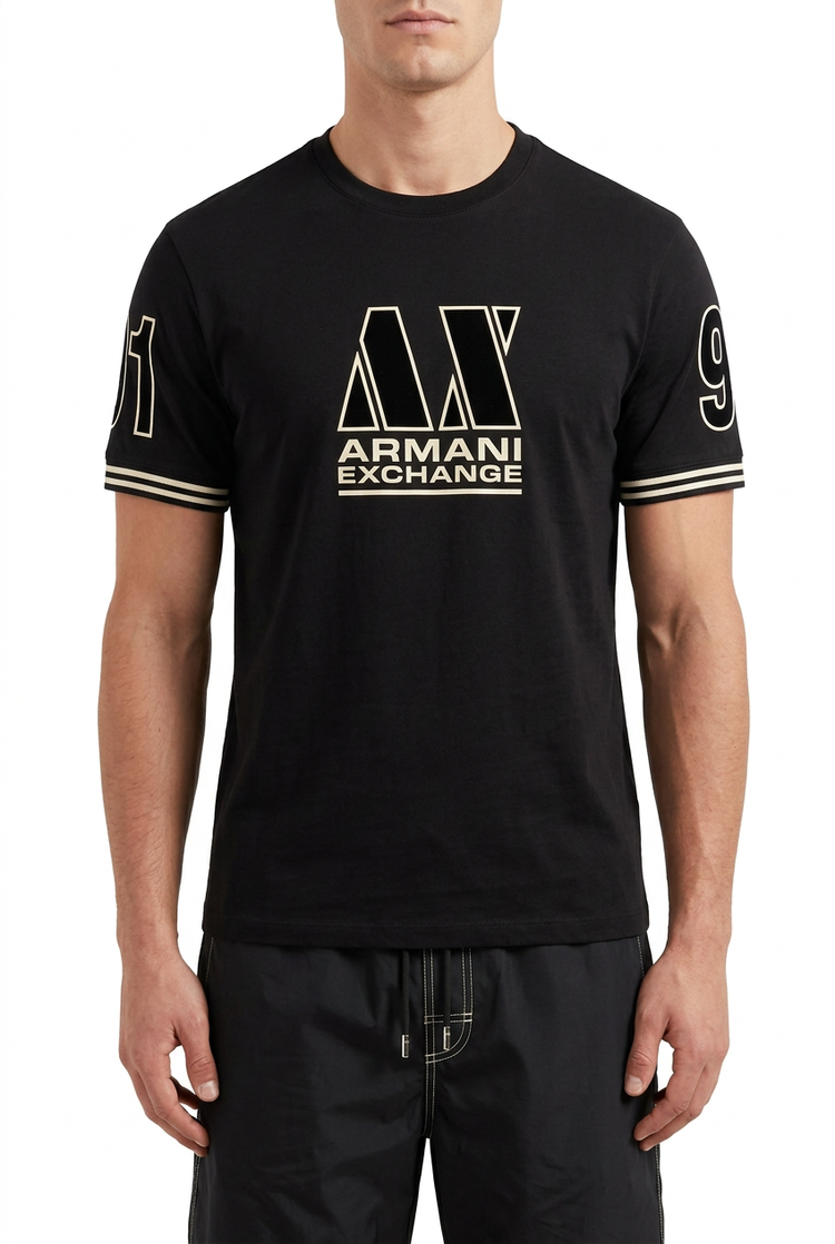 Camiseta Armani Exchange negra AX contorno
