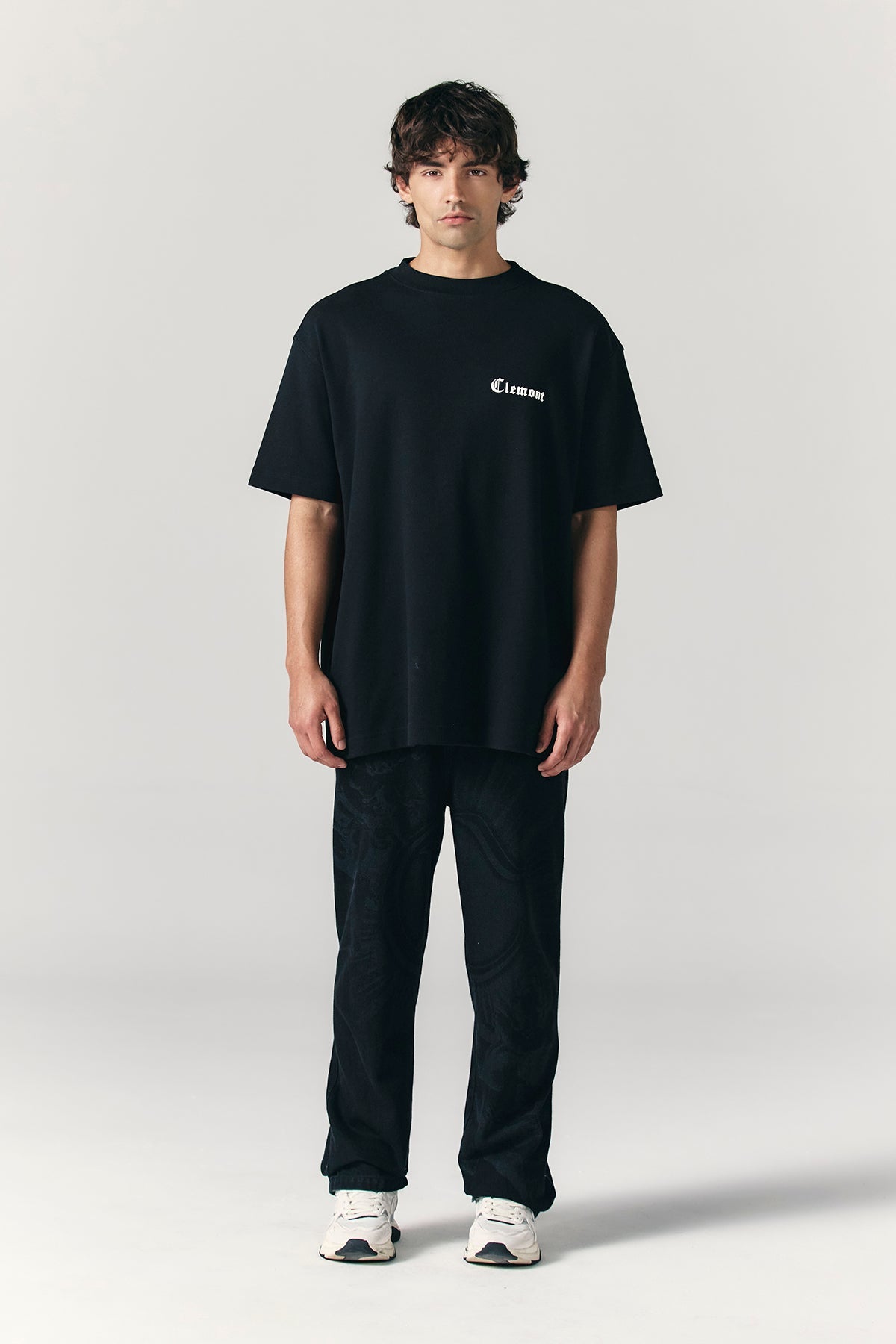 CAMISETA OVERSIZED HOMBRE NERUME - foto 3