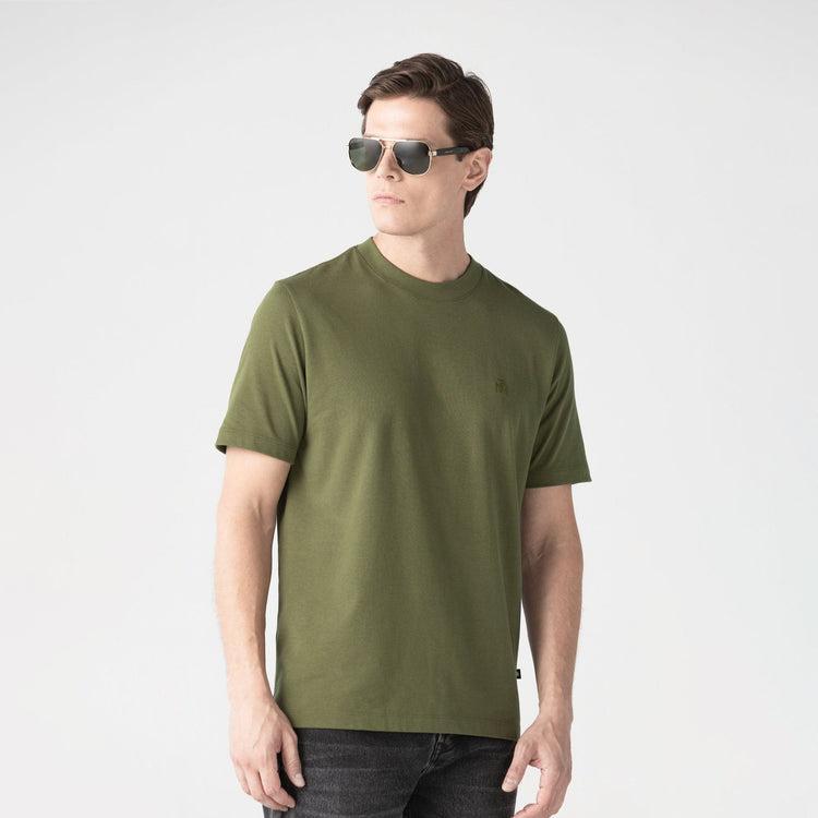 Modelo con OSIRIS T-SHIRT BASIC MEN WINTER MOSS