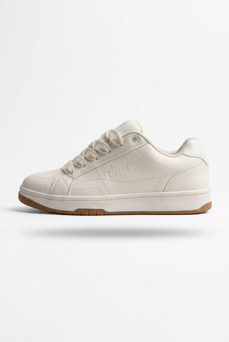Zapatillas blancas con cordones anchos